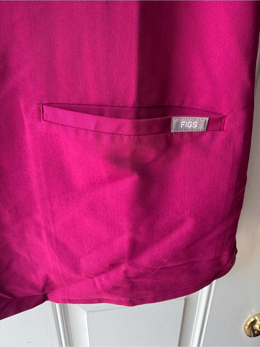 Figs Women's Hot Pink Scrubs. NEW. XL - Picture 7 of 16